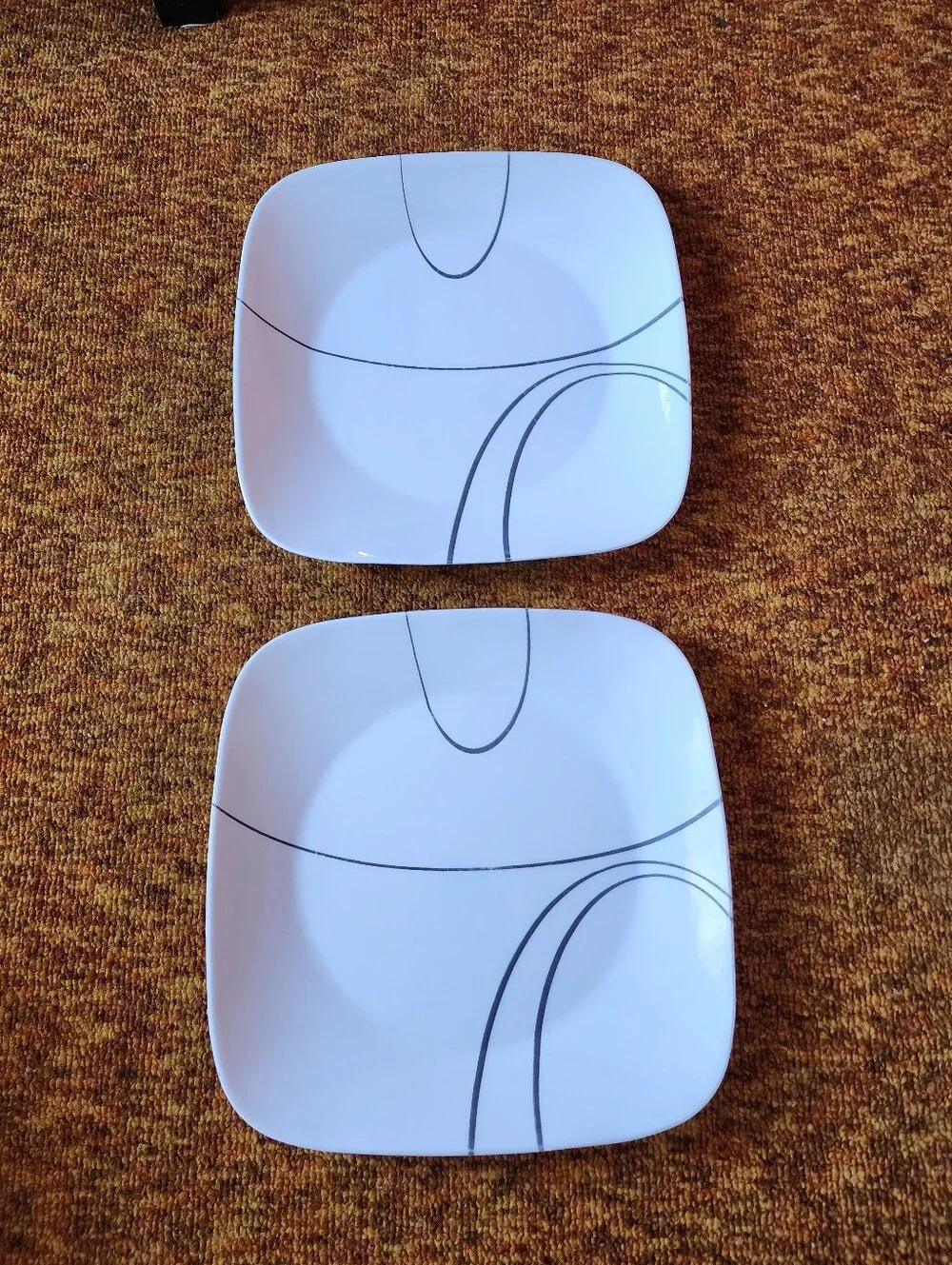 Corelle Dinner Plates